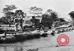 Standbild Pontons Birma, 1944, aus Sekunde 45 historischem Filmmaterial Videoclip 65675053489