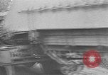Standbild Pontons Birma, 1944, aus Sekunde 62 historischem Filmmaterial Videoclip 65675053489