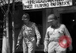 Standbild US Army philippinischen Infanterie Regimenter in der Ausbildung Camp Roberts and Hunter-Liggett, California USA, 1943, aus Sekunde 28 historischem Filmmaterial Videoclip 65675053496