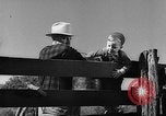 Image Ranch au Texas style de milieu des années 1940 Kerrville Texas USA, 1945, de la seconde 61 séquences d'archives historiques vidéo 65675053501