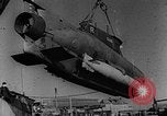 Standbild sneak Handwerk United States USA, 1945, aus Sekunde 58 historischem Filmmaterial Videoclip 65675053510