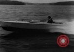 Standbild sneak Handwerk United States USA, 1945, aus Sekunde 59 historischem Filmmaterial Videoclip 65675053510