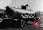 Standbild sneak Handwerk United States USA, 1945, aus Sekunde 8 historischem Filmmaterial Videoclip 65675053513