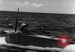 Standbild sneak Handwerk United States USA, 1945, aus Sekunde 17 historischem Filmmaterial Videoclip 65675053513