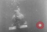 Standbild sneak Handwerk United States USA, 1945, aus Sekunde 35 historischem Filmmaterial Videoclip 65675053513