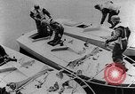 Standbild Sneak Handwerk United States USA, 1945, aus Sekunde 19 historischem Filmmaterial Videoclip 65675053516