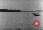 Standbild Sneak Handwerk United States USA, 1945, aus Sekunde 53 historischem Filmmaterial Videoclip 65675053516