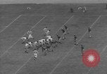 Immagine di Partita di calcio Los Angeles California USA, 1935, secondo 31 filmato di repertorio 65675053534
