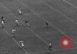 Immagine di Partita di calcio Los Angeles California USA, 1935, secondo 49 filmato di repertorio 65675053534