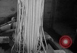 Standbild Pulver Anlage Radford Virginia USA, 1941, aus Sekunde 37 historischem Filmmaterial Videoclip 65675053547