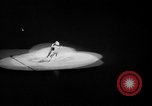 Standbild Eislaufen New York City USA, 1941, aus Sekunde 6 historischem Filmmaterial Videoclip 65675053559
