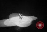 Standbild Eislaufen New York City USA, 1941, aus Sekunde 8 historischem Filmmaterial Videoclip 65675053559