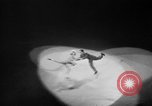 Standbild Eislaufen New York City USA, 1941, aus Sekunde 12 historischem Filmmaterial Videoclip 65675053559