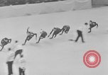 Standbild Eislaufen New York City USA, 1941, aus Sekunde 62 historischem Filmmaterial Videoclip 65675053559