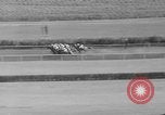 Image course de chevaux Arlington Park Illinois USA, 1941, de la seconde 21 séquences d'archives historiques vidéo 65675053570