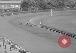 Image course de chevaux Arlington Park Illinois USA, 1941, de la seconde 34 séquences d'archives historiques vidéo 65675053570
