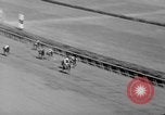 Image course de chevaux Arlington Park Illinois USA, 1941, de la seconde 41 séquences d'archives historiques vidéo 65675053570