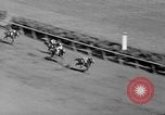 Image course de chevaux Arlington Park Illinois USA, 1941, de la seconde 44 séquences d'archives historiques vidéo 65675053570