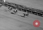 Image course de chevaux Arlington Park Illinois USA, 1941, de la seconde 45 séquences d'archives historiques vidéo 65675053570