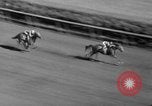 Image course de chevaux Arlington Park Illinois USA, 1941, de la seconde 47 séquences d'archives historiques vidéo 65675053570