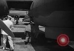 Image Visites de Prince George Martin Aircraft Factory Middle River Maryland USA, 1941, de la seconde 16 séquences d'archives historiques vidéo 65675053575
