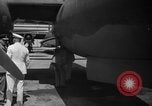 Image Visites de Prince George Martin Aircraft Factory Middle River Maryland USA, 1941, de la seconde 17 séquences d'archives historiques vidéo 65675053575