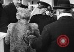 Immagine di Clementina Churchill Wembley Inghilterra, 1942, secondo 34 filmato di repertorio 65675053584