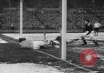 Immagine di Clementina Churchill Wembley Inghilterra, 1942, secondo 58 filmato di repertorio 65675053584