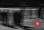 Standbild Eislaufen La Crosse Wisconsin USA, 1942, aus Sekunde 17 historischem Filmmaterial Videoclip 65675053586