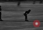 Standbild Eislaufen La Crosse Wisconsin USA, 1942, aus Sekunde 41 historischem Filmmaterial Videoclip 65675053586