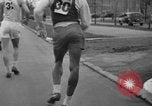 Standbild Bunion Derby New York City USA, 1936, aus Sekunde 23 historischem Filmmaterial Videoclip 65675053651