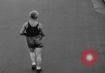 Standbild Bunion Derby New York City USA, 1936, aus Sekunde 40 historischem Filmmaterial Videoclip 65675053651