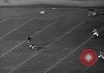 Standbild Fußballspiel Los Angeles California USA, 1936, aus Sekunde 55 historischem Filmmaterial Videoclip 65675053652
