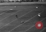 Standbild Fußballspiel Los Angeles California USA, 1936, aus Sekunde 56 historischem Filmmaterial Videoclip 65675053652