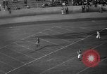 Standbild Fußballspiel Los Angeles California USA, 1936, aus Sekunde 58 historischem Filmmaterial Videoclip 65675053652