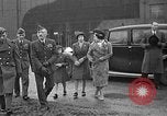 Immagine di King George VI decora truppe Regno Unito, 1942, secondo 1 filmato di repertorio 65675053677