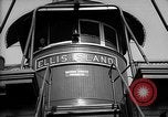 Image ferry Ellis Island New York USA, 1948, de la seconde 10 séquences d'archives historiques vidéo 65675053689