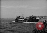 Image ferry Ellis Island New York USA, 1948, de la seconde 30 séquences d'archives historiques vidéo 65675053689