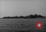 Image ferry Ellis Island New York USA, 1948, de la seconde 54 séquences d'archives historiques vidéo 65675053689
