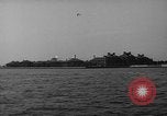Image ferry Ellis Island New York USA, 1948, de la seconde 56 séquences d'archives historiques vidéo 65675053689