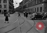 Image Le trafic de la rue de Rome et Milan Italie Italie, 1951, de la seconde 26 séquences d'archives historiques vidéo 65675053694