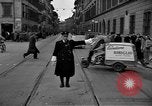 Image Le trafic de la rue de Rome et Milan Italie Italie, 1951, de la seconde 30 séquences d'archives historiques vidéo 65675053694