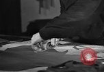 Standbild Abend Schuhe Florenz Italien, 1951, aus Sekunde 14 historischem Filmmaterial Videoclip 65675053695