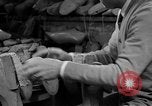 Standbild Abend Schuhe Florenz Italien, 1951, aus Sekunde 19 historischem Filmmaterial Videoclip 65675053695