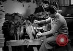 Standbild Abend Schuhe Florenz Italien, 1951, aus Sekunde 23 historischem Filmmaterial Videoclip 65675053695