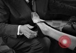 Standbild Abend Schuhe Florenz Italien, 1951, aus Sekunde 35 historischem Filmmaterial Videoclip 65675053695