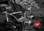 Standbild Abend Schuhe Florenz Italien, 1951, aus Sekunde 62 historischem Filmmaterial Videoclip 65675053695