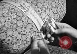 Standbild Lace doilies Portofino Italien, 1951, aus Sekunde 23 historischem Filmmaterial Videoclip 65675053696