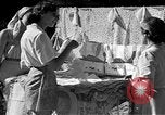 Standbild Lace doilies Portofino Italien, 1951, aus Sekunde 34 historischem Filmmaterial Videoclip 65675053696