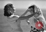 Standbild Lace doilies Portofino Italien, 1951, aus Sekunde 39 historischem Filmmaterial Videoclip 65675053696